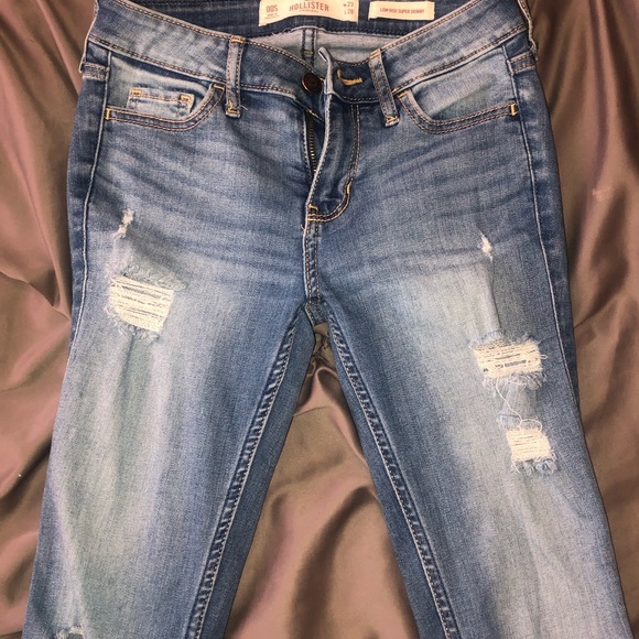 Low Rise Crop Skinny Jeans - Picture 2 of 3